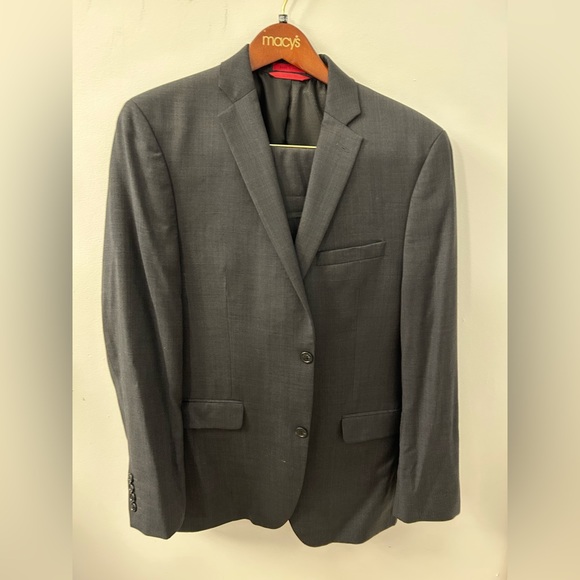Alfani 2 piece suit; lightly worn; 40R jacket and 33W/30L pants - Picture 1 of 8